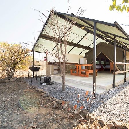 Gondwana Etosha Safari Camp Villa Okaukuejo Bagian luar foto