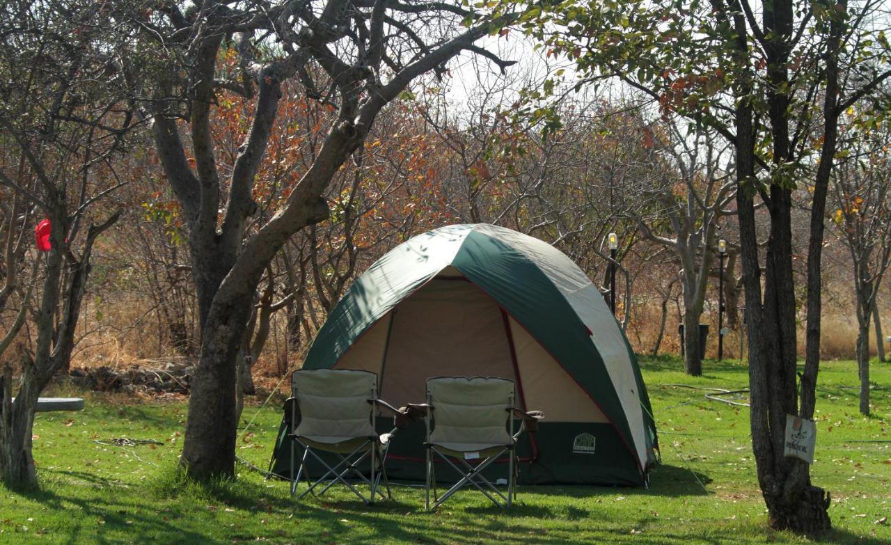 Gondwana Etosha Safari Camp Villa Okaukuejo Bagian luar foto