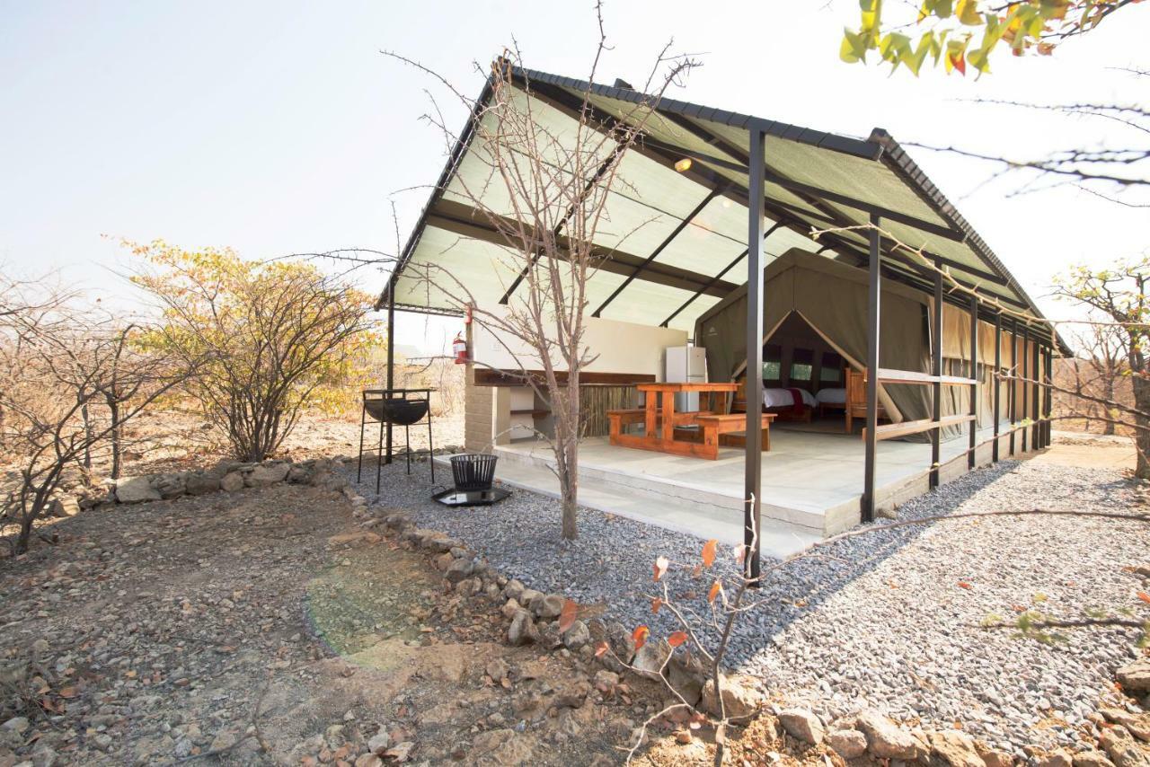 Gondwana Etosha Safari Camp Villa Okaukuejo Bagian luar foto