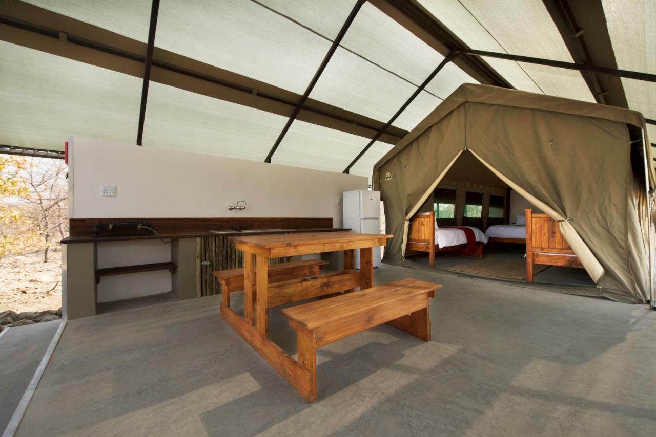 Gondwana Etosha Safari Camp Villa Okaukuejo Bagian luar foto