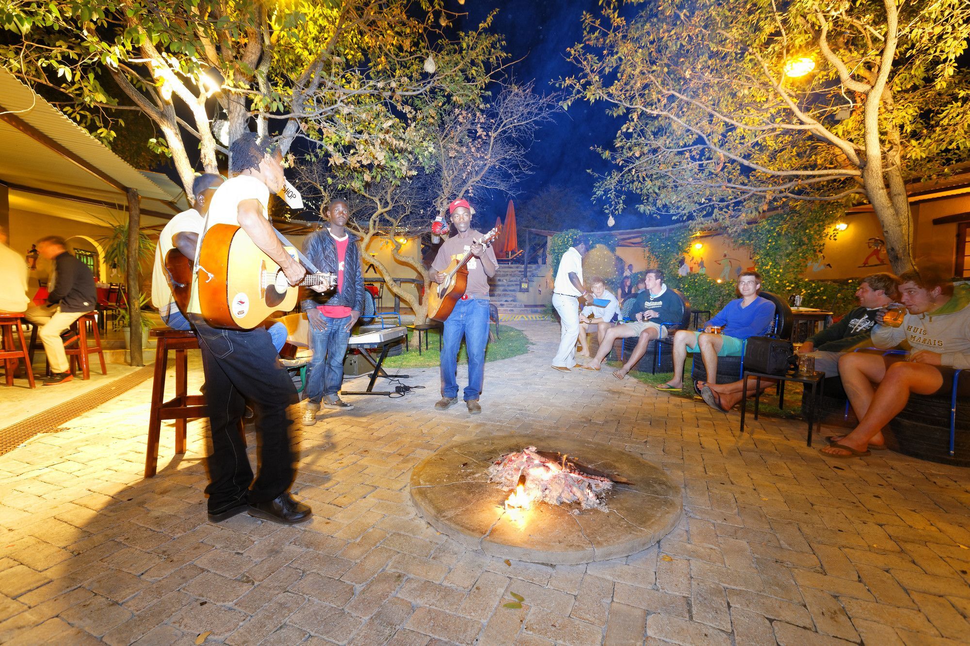 Gondwana Etosha Safari Camp Villa Okaukuejo Bagian luar foto